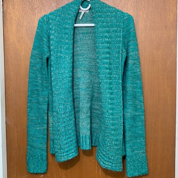 Green cardigan - Picture 1 of 2
